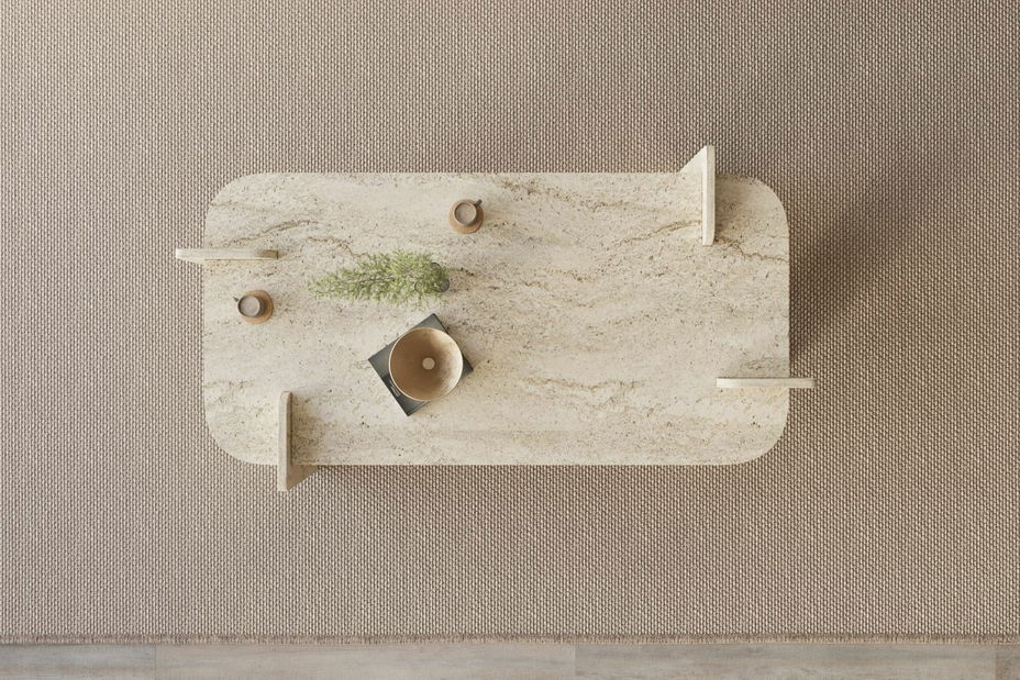 Konferenční stolek Love (travertin)