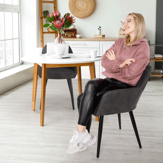 Designové křeslo Larnea (šedá)