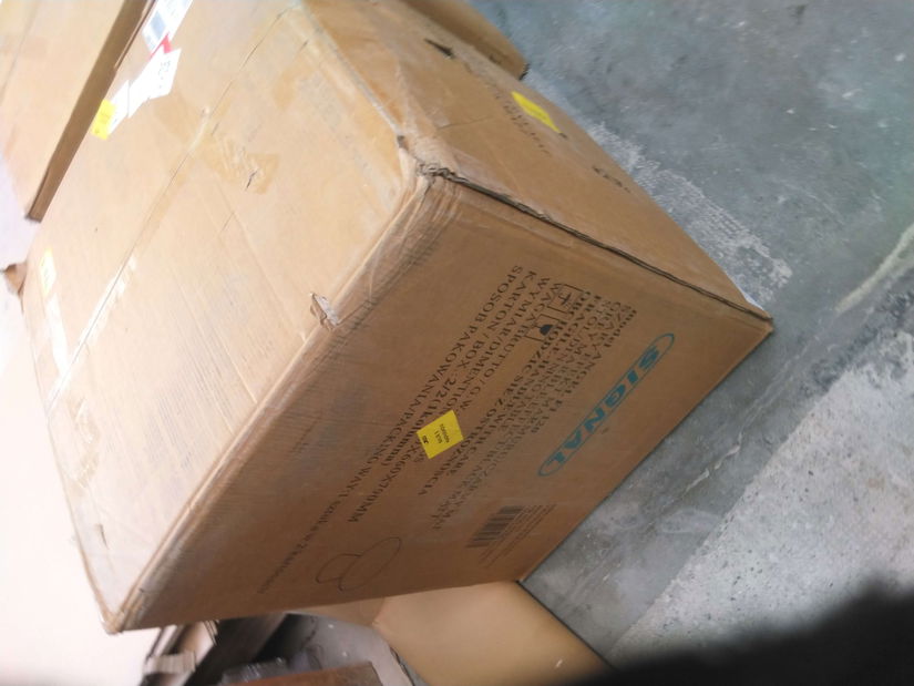 Jídelní stůl Alphonse (šedá + černá) (pro 4 osoby) *bazar