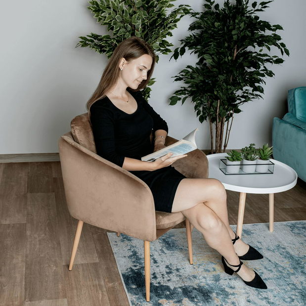 Designové křeslo Pillar (hnědá)