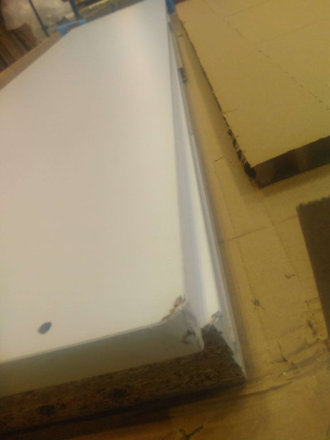 TV stolek/skříňka Lasupa (bílá) *bazar