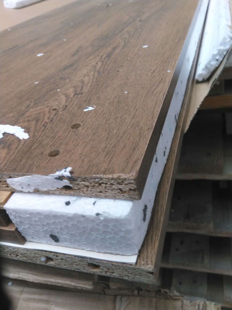 Šatní skříň s nástavbou Malunas 2D (dub lefkas) *bazar