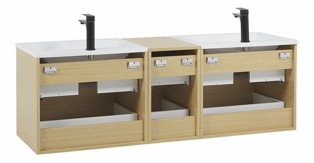 Koupelna Mador (světlé dřevo)