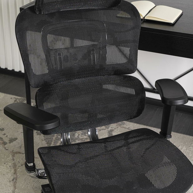 Kancelářské křeslo Necesarias (černá)