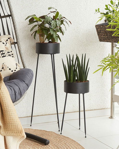 Stojanový květináč Leiva (černá)