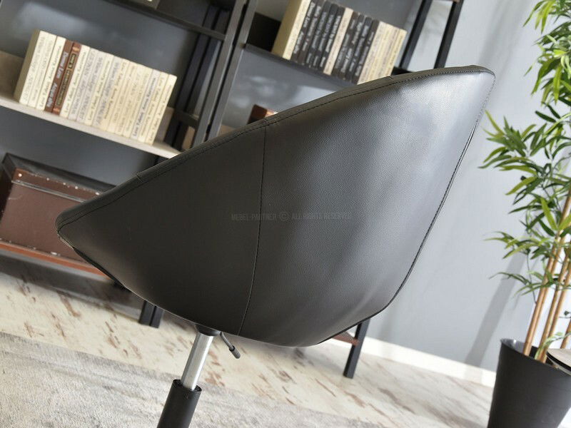 Křeslo Lush 4 (černá)