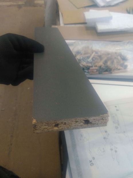 Komoda Crueldad (grafit + biela) *bazar