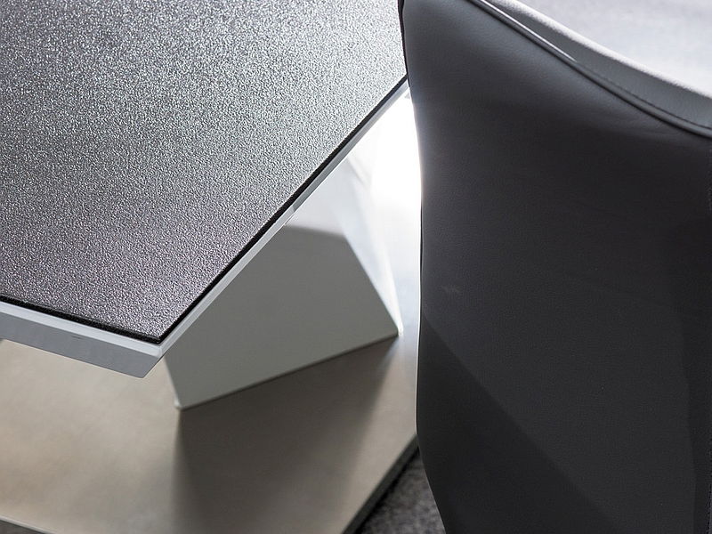 Rozkládací jídelní stůl 120-180 cm Allegra (černá + bílá) (pro 4 až 8 osob)