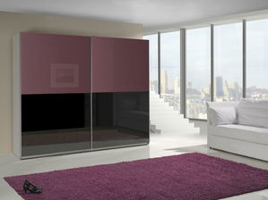 Šatní skříň s posuvnými dveřmi Liff 11 (lesk fialový + lesk černý)