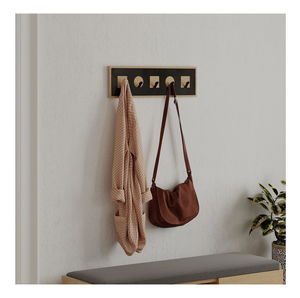 Věšák Nomoni (dub)