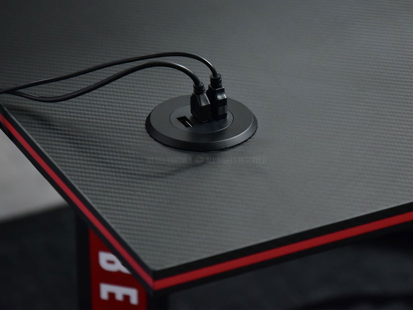 PC stolek Matts C (černá)