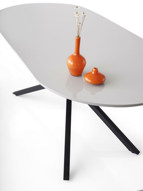 Jídelní stůl Aurrente (světle šedá)