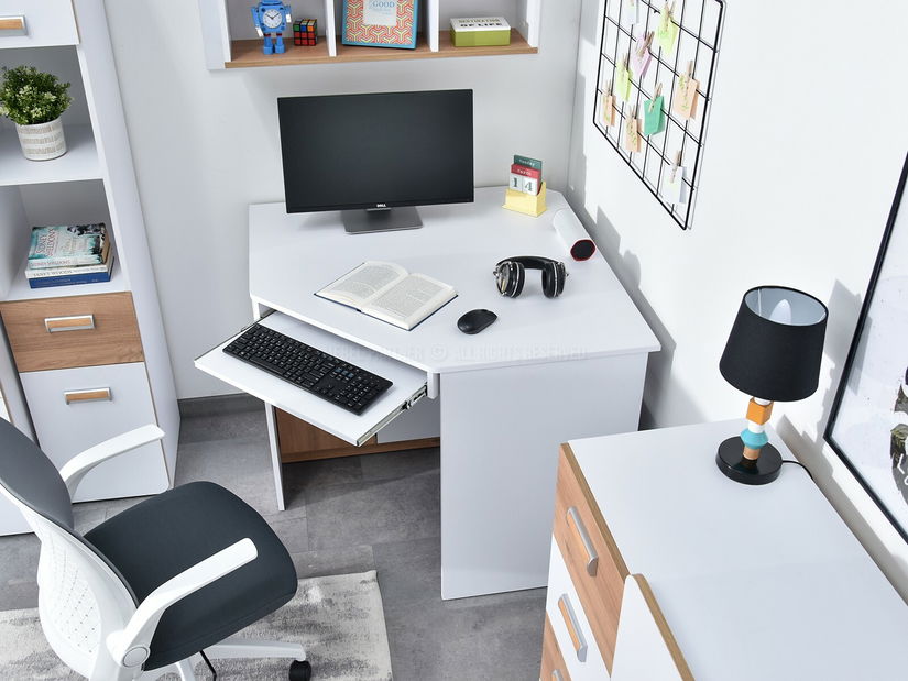Nábytek do studentského pokoje Clerigo 05 (bílá)