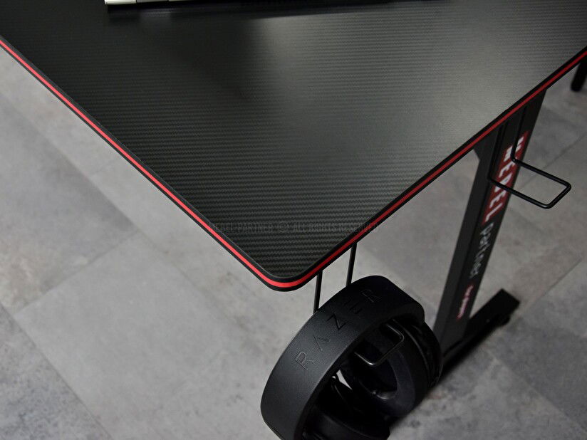 PC stolek Matts 160 (černá)