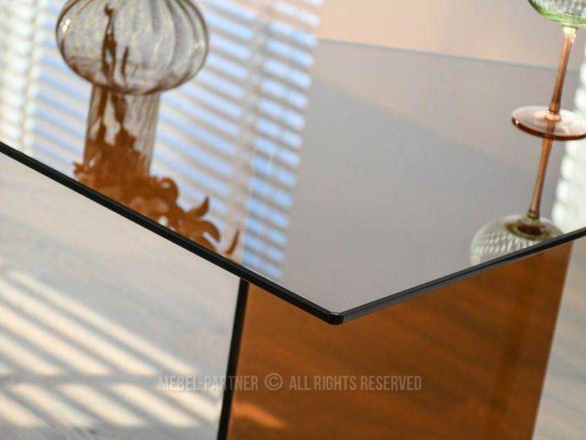 Jídelní stůl Fernandez (sklo)