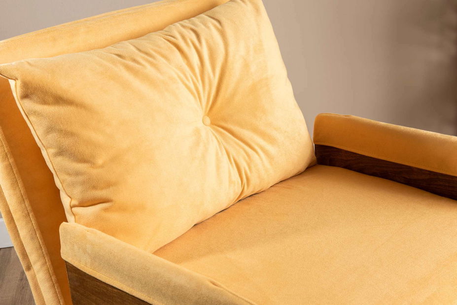 Křeslo Como S (hořčicová)