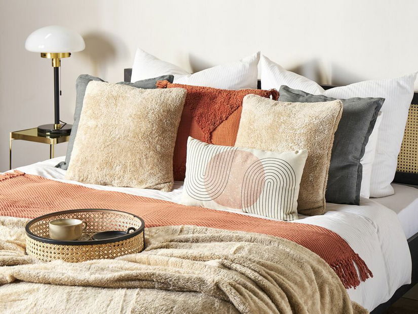 Sada 2 ozdobných polštářů 45 x 45 cm Pilliea (béžová)