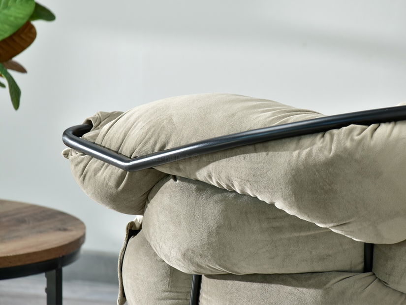 Relaxační křeslo Piplio (černá)