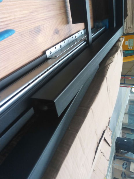 Jídelní stůl (pro 8 a více osob) Sliva (Borovica atlantic) *bazar