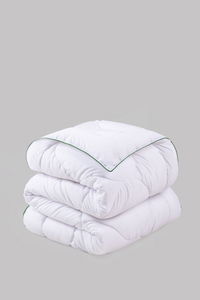 Přikrývka 195 x 215 cm Alově (bílá)