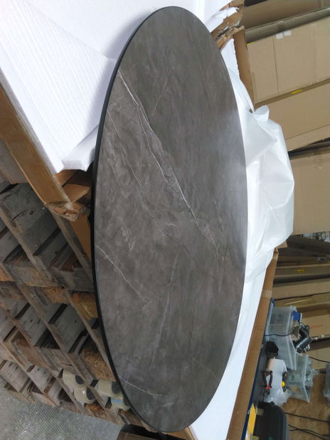 Jídelní stůl Alphonse (šedá + černá) (pro 4 osoby) *bazar