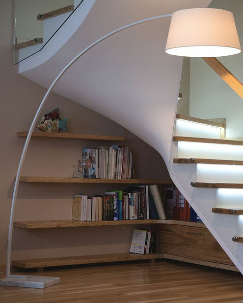 Stojanová lampa Berke (bílá)