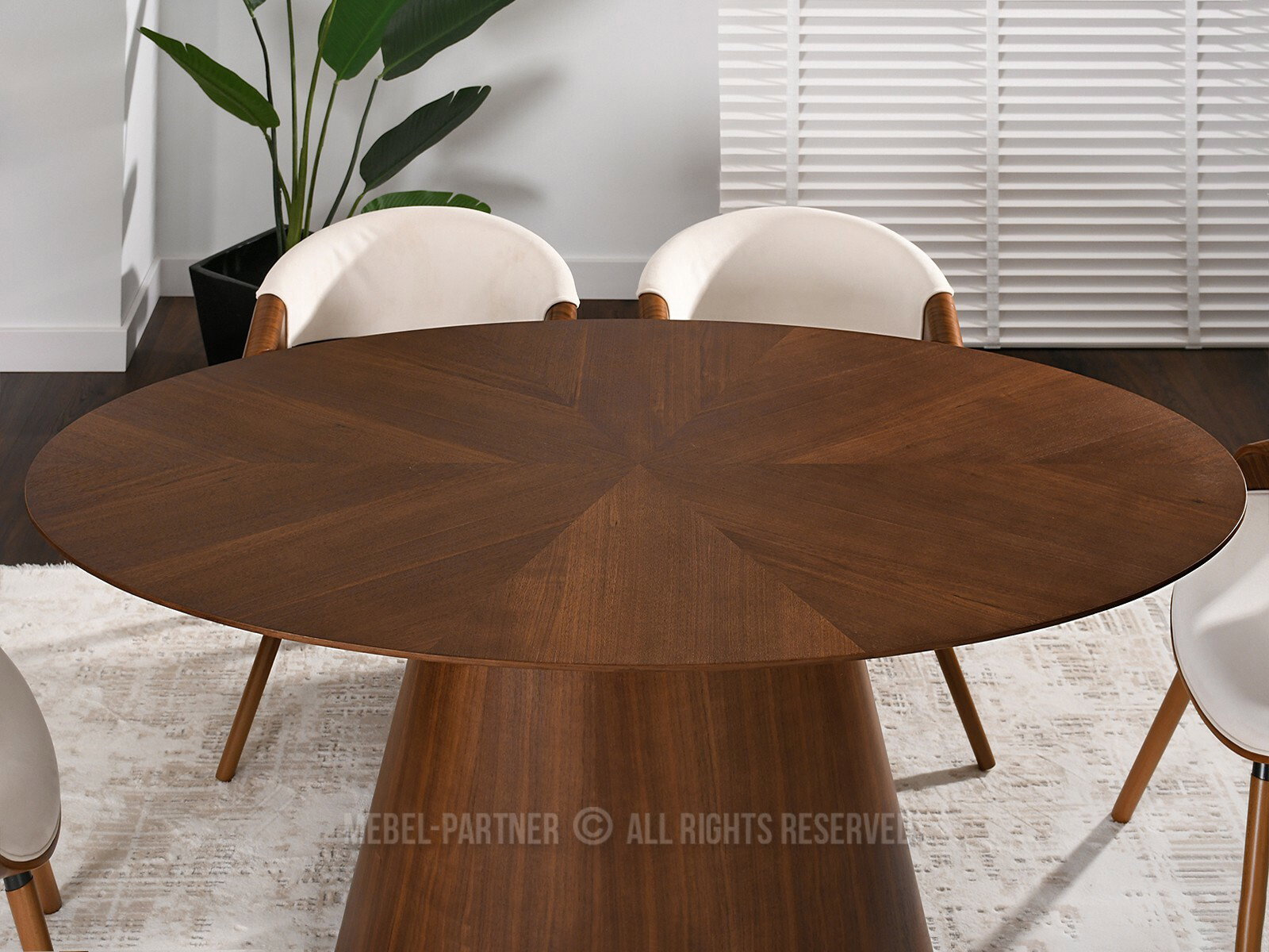 Jídelní stůl Padro (ořech)