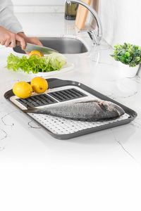 Odkapávač Bono (šedá bílá)