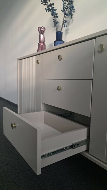 Komoda – WIP – Isae 2D3S (kašmír + zlatá)