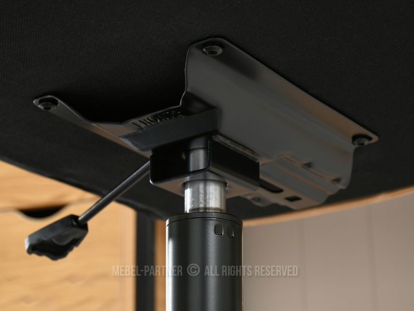 Kancelářské křeslo Leoss (černá)