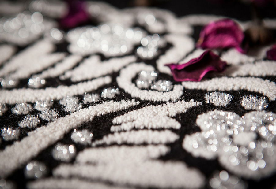 Kusový koberec Empera 736 Silver