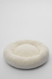 Pelíšek pro domácí zvíře Pugga XL (krémová)