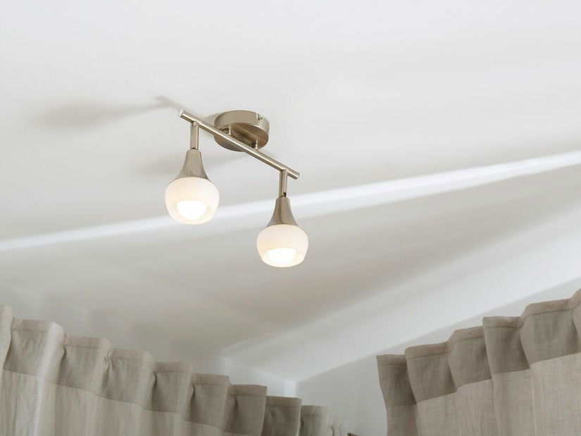 Závěsná lampa Antler II (stříbrná)