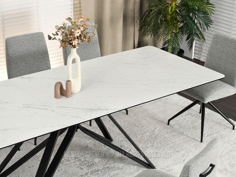 Jídelní stůl Venda (bílý mramor + černá)