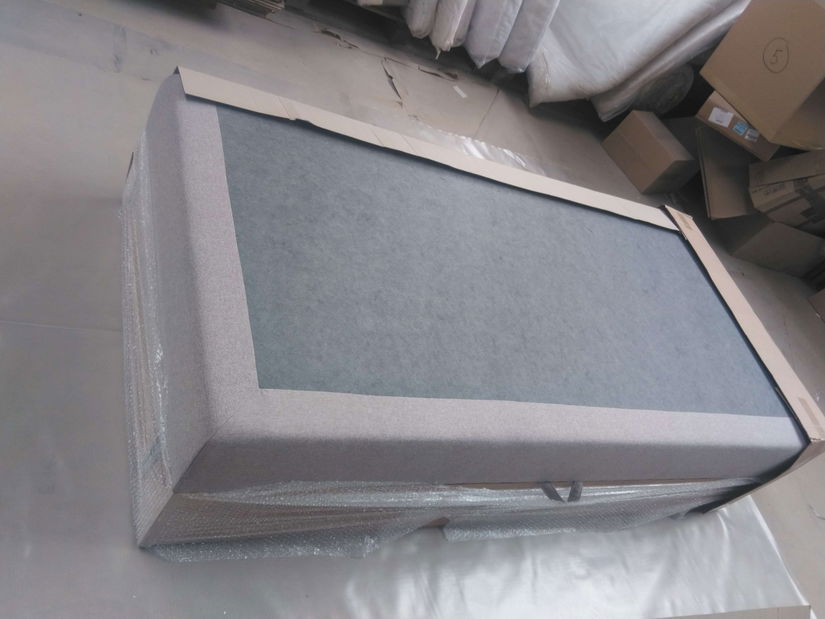 Kontinentální postel Madaris 7 (dub lancelot + béžová) *bazar