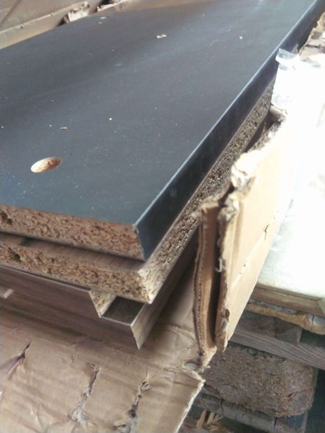 TV stolek/skříňka Nalasi (ořech) *bazar