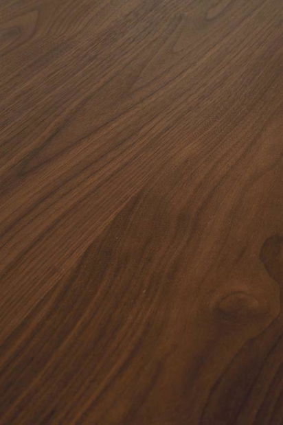 Jídelní stůl Pedrito (ořech + černá) (pro 6 osob)