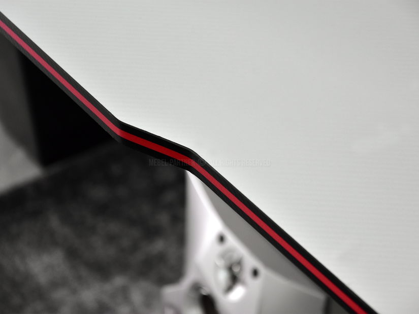 PC stolek Matts 160 (bílá + černá)