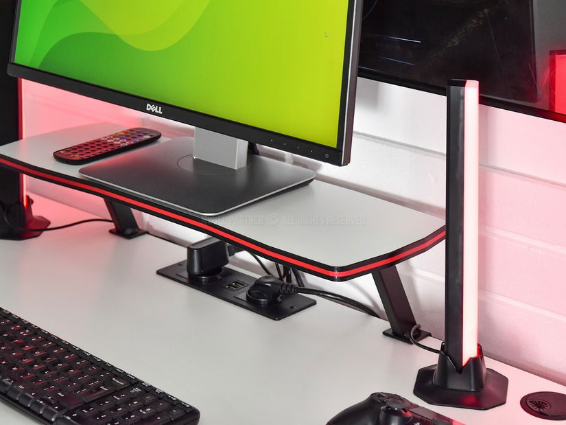 PC stolek Stigma (bílá + černá)