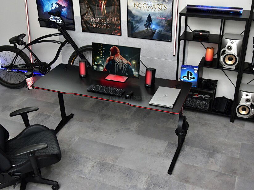 PC stolek Matts 160 (černá)
