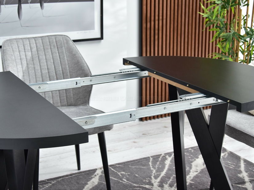 Jídelní stůl Bulgaria (černá)