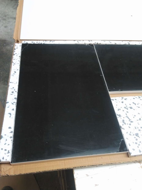 Obývací stěna Ramon I (bílá + lesk černý) (s osvětlením) *bazar