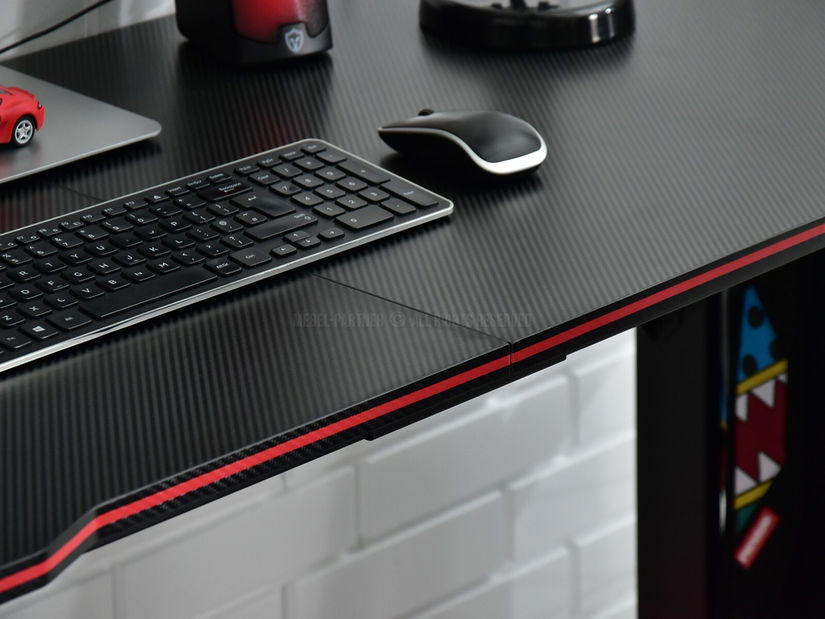 PC stolek Matts 140 (černá)