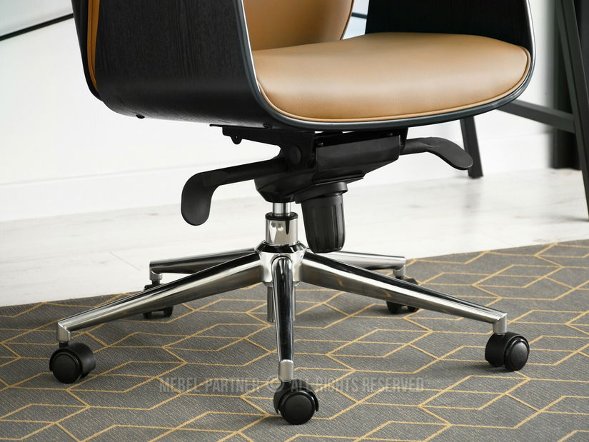 Křeslo Lionel (karamelová + chromová)