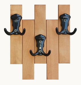 Věšák Myomo (hnědá)