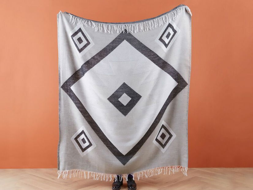 Deka 130 x 170 cm Katza (šedá)