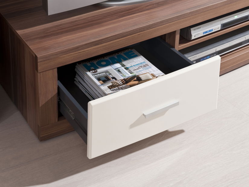 Komoda Decodom Nicola Typ 08 švestka + lesk vanilka