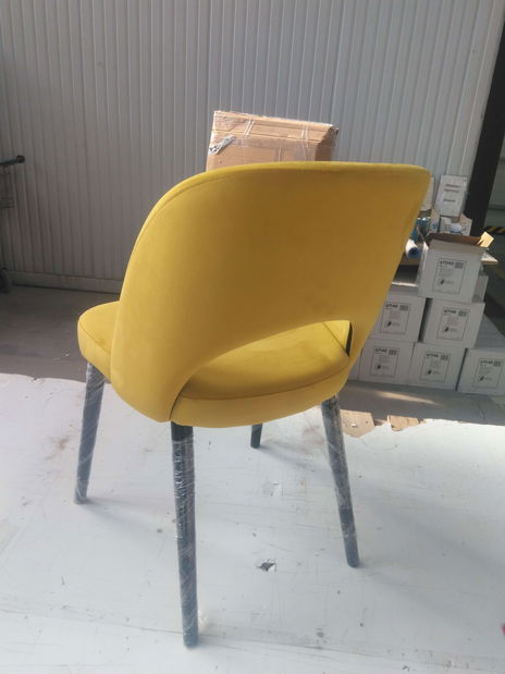 Židle JK84 (žlutá + černá) *bazar